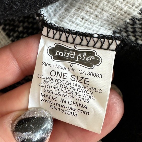Mud Pie women’s black plaid blanket vest one size fits most - Picture 8 of 8